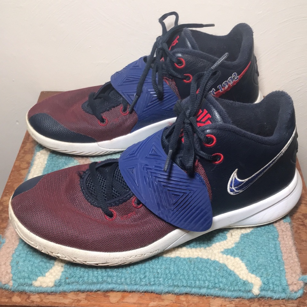 Nike Zoom Kyrie Flytrap 3 - image 3